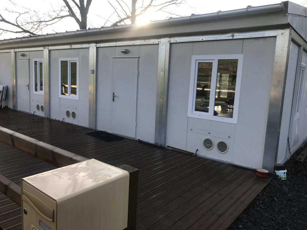 LOCATION MATERIEL CHANTIER VESTIAIRES