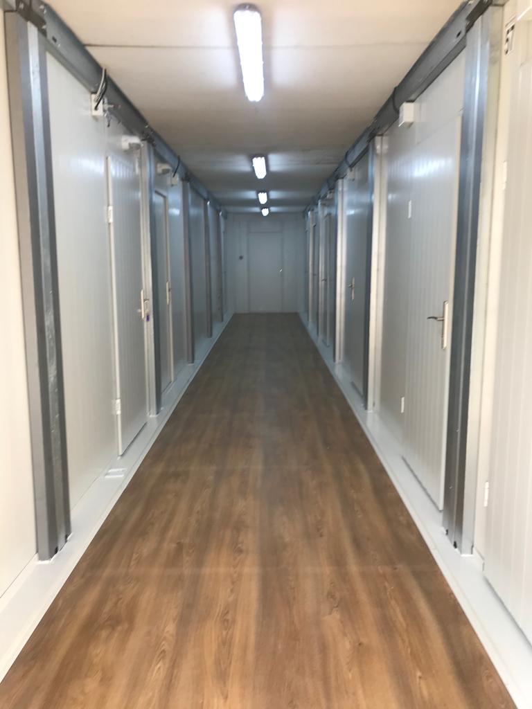 BUREAUX JUMELES EN BUNGALOW DE CHANTIER