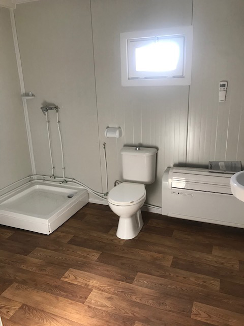 BUNGALOW CHANTIER WC DOUCHE.