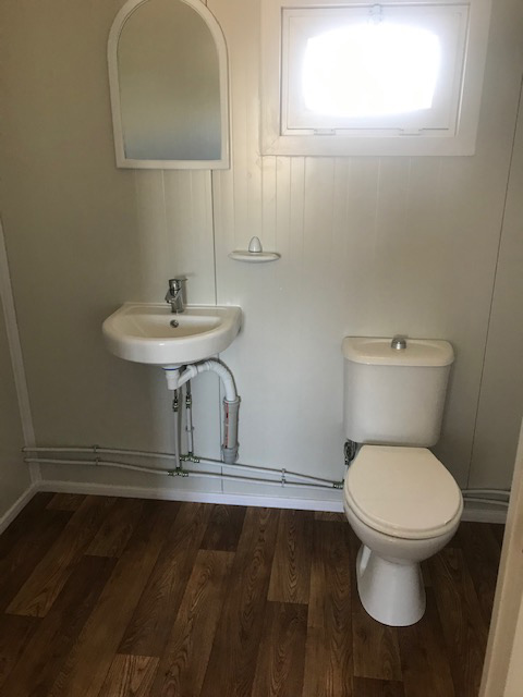 BUNGALOW SANITAIRES WC LAVABO.