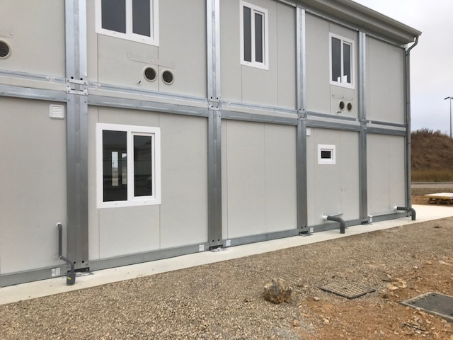 BUNGALOW CHANTIER CLIMATISE. Bâtiment modulaire permanent.